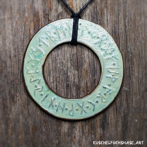 Anhänger 0030 - Runenkreis - salbeigrün